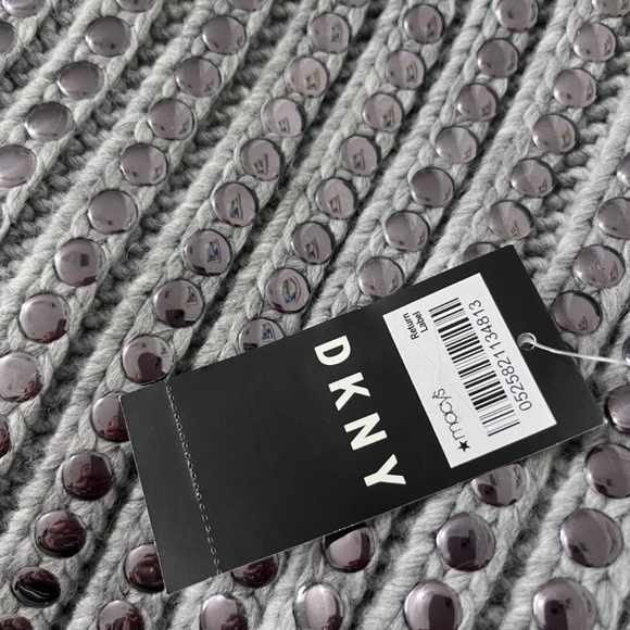 DKNY Women’s Chunky Knit Heather Gray Studded Ribbed Oversized Scarf - Picture 9 of 10
